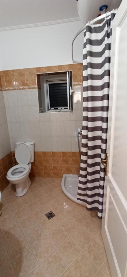 Villa Family Bitri Piqeras Екстер'єр фото