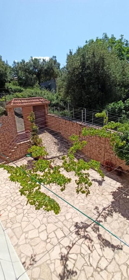 Villa Family Bitri Piqeras Екстер'єр фото